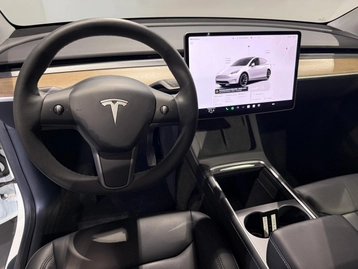 Image véhicule  Tesla MODEL Y (11)