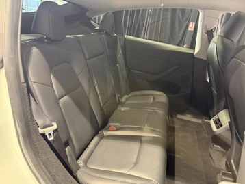 Image véhicule  Tesla MODEL Y (30)