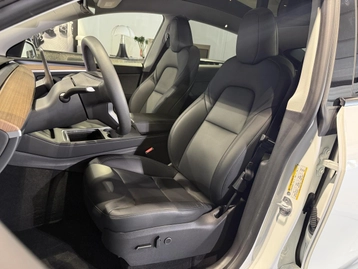 Image véhicule  Tesla MODEL Y (10)