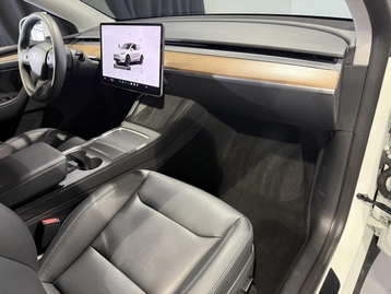 Image véhicule  Tesla MODEL Y (25)