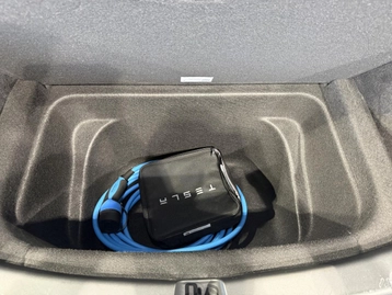 Image véhicule  Tesla MODEL Y (37)