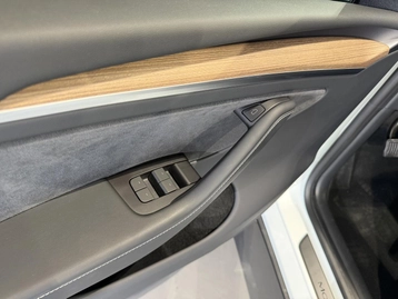 Image véhicule  Tesla MODEL Y (9)