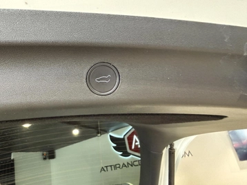 Image véhicule  Tesla MODEL Y (38)
