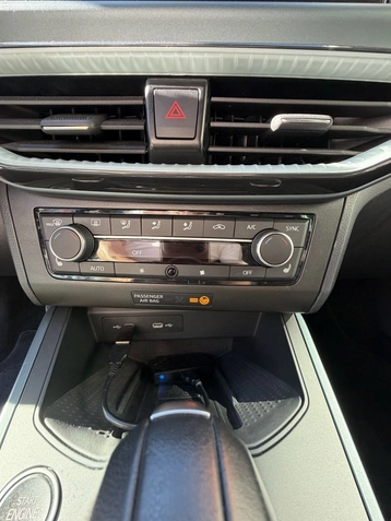 Image véhicule  Seat ARONA (9)
