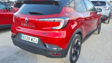 Image véhicule  Renault CAPTUR (22)