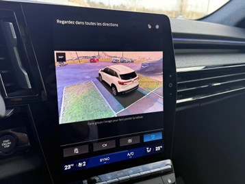 Image véhicule  Renault AUSTRAL (44)