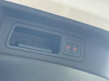 Image véhicule  Renault AUSTRAL (32)