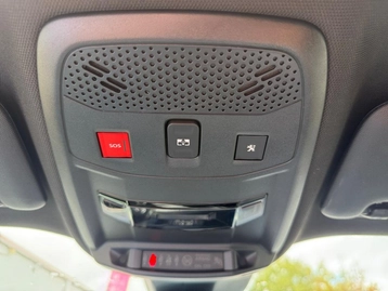 Image véhicule  Peugeot 2008 (38)