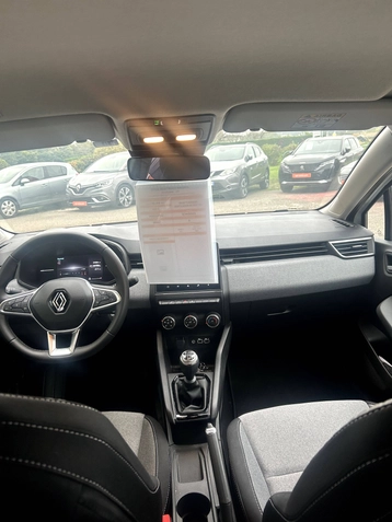 Image véhicule  Renault CLIO (15)