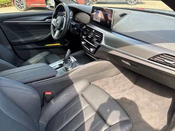 Image véhicule  BMW SÉRIE 5 TOURING (5)