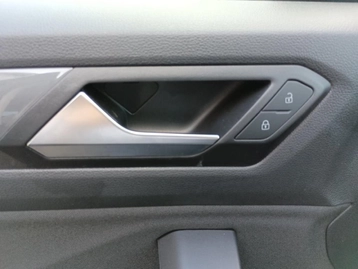 Image véhicule  Volkswagen T-ROC (15)