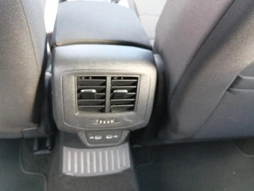 Image véhicule  Volkswagen T-ROC (34)