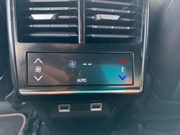 Image véhicule  DS DS7 CROSSBACK (32)