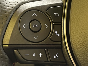 Image véhicule Toyota COROLLA (24) Image véhicule Toyota COROLLA (24)