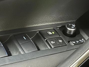 Image véhicule  Toyota COROLLA (24)