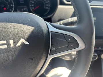 Image véhicule  Dacia DUSTER (25)