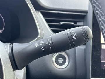 Image véhicule  Renault CAPTUR (29)