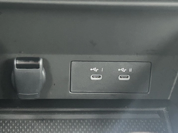 Image véhicule  Renault CAPTUR (32)