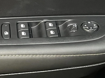 Image véhicule  Peugeot 208 (12)