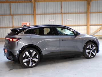 Image véhicule  Renault MEGANE E-TECH (3)