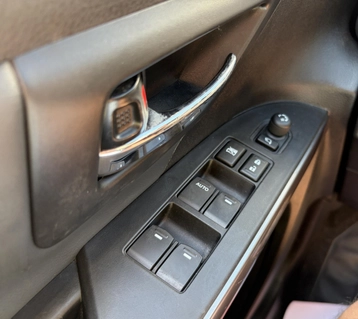 Image véhicule  Suzuki S-CROSS (2) (35)