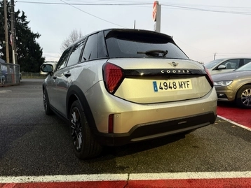 Image véhicule  Mini COOPER 5 PORTES (1)