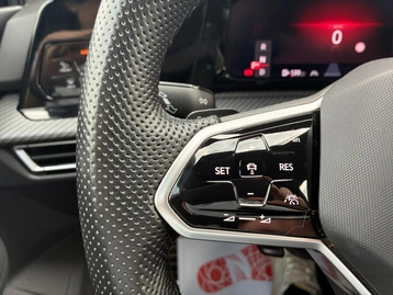 Image véhicule  Volkswagen GOLF (22)