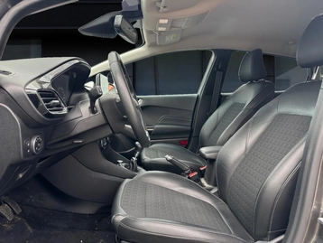 Image véhicule  Ford FIESTA (8)