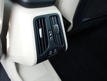 Image véhicule BMW SÉRIE 2 ACTIVE TOURER (23) Image véhicule BMW SÉRIE 2 ACTIVE TOURER (23)