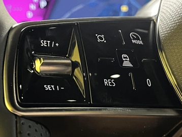 Image véhicule Renault RAFALE (19) Image véhicule Renault RAFALE (19)