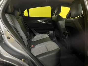 Image véhicule Renault RAFALE (33) Image véhicule Renault RAFALE (33)