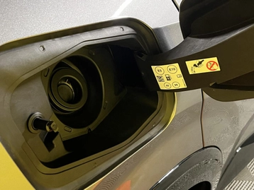 Image véhicule Renault RAFALE (39) Image véhicule Renault RAFALE (39)