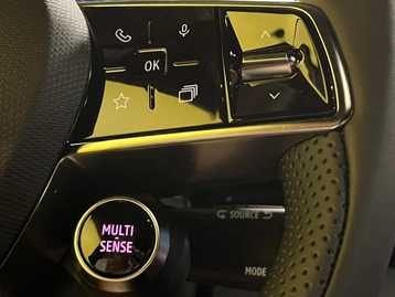 Image véhicule Renault RAFALE (20) Image véhicule Renault RAFALE (20)