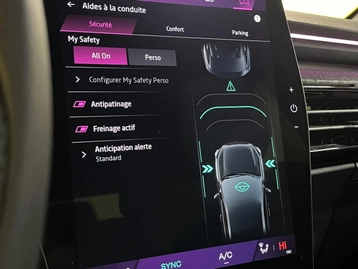 Image véhicule Renault RAFALE (23) Image véhicule Renault RAFALE (23)