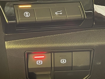 Image véhicule Renault RAFALE (13) Image véhicule Renault RAFALE (13)