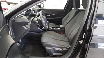 Image véhicule  Peugeot 208 (11)