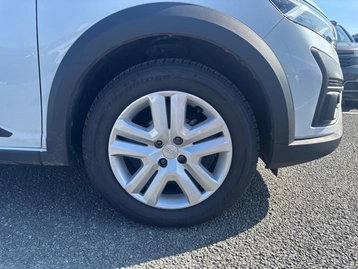 Image véhicule  Dacia SANDERO (9)