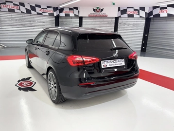 Image véhicule Mercedes CLASSE A (8) Image véhicule Mercedes CLASSE A (8)