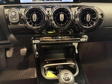 Image véhicule Mercedes CLASSE A (18) Image véhicule Mercedes CLASSE A (18)