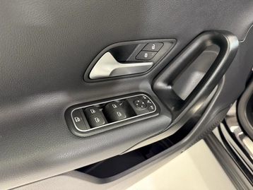 Image véhicule Mercedes CLASSE A (10) Image véhicule Mercedes CLASSE A (10)