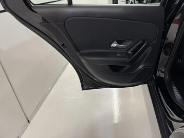 Image véhicule Mercedes CLASSE A (25) Image véhicule Mercedes CLASSE A (25)