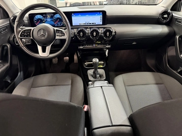 Image véhicule Mercedes CLASSE A (24) Image véhicule Mercedes CLASSE A (24)