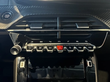 Image véhicule  Peugeot 208 (19)