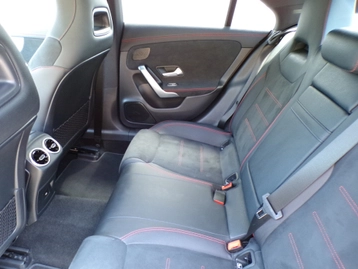Image véhicule  Mercedes CLA (15)