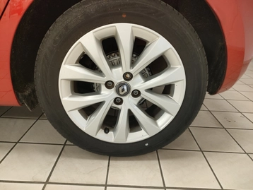 Image véhicule  Renault CLIO (17)