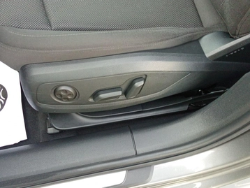 Image véhicule  Audi A4 AVANT (28)