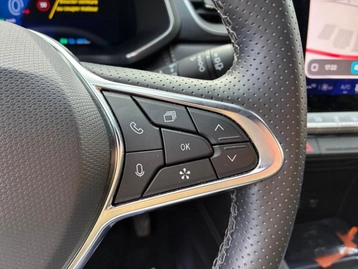 Image véhicule  Renault SYMBIOZ (22)