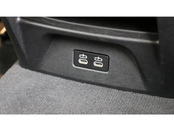 Image véhicule  BMW X3 (28) Image véhicule  BMW X3 (28)