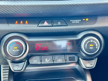 Image véhicule  Kia RIO (13)