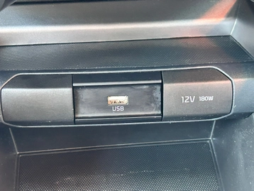 Image véhicule  Kia RIO (14)